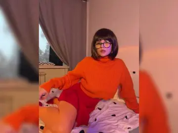 JunneWers  live sex cam