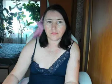 Lola18111  live sex cam