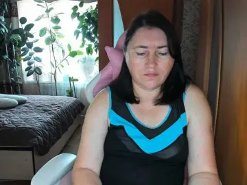 Lola18111  live sex cam