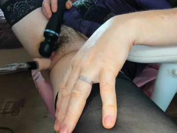 Lola18111  live sex cam