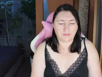 Lola18111  live sex cam