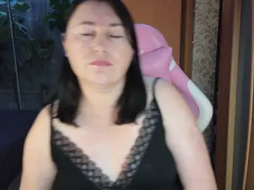 Lola18111  live sex cam