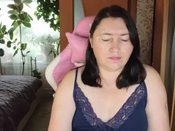 Lola18111  live sex cam