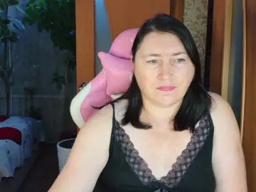 Lola18111  live sex cam