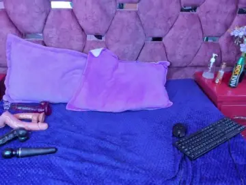 MiaaDavis  live sex cam