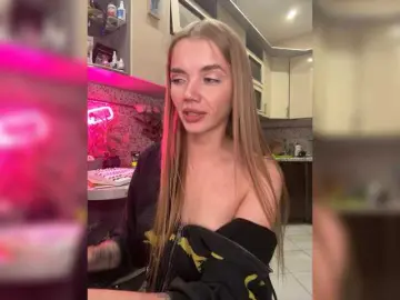 Trusty-dottie  live sex cam