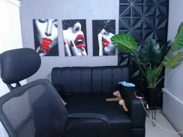 Valentina-mature  live sex cam
