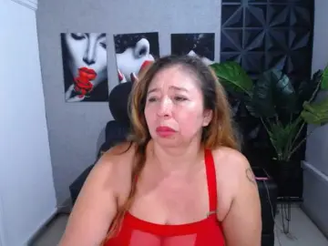 Valentina-mature  live sex cam