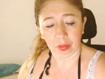 Valentina-mature  live sex cam
