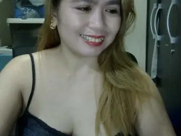 Aubrey11  live sex cam