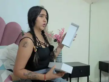 Rousebonny  live sex cam