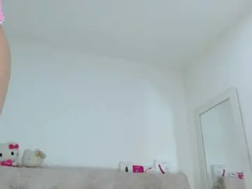 Sashacreamy  live sex cam
