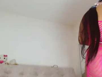 Sashacreamy  live sex cam