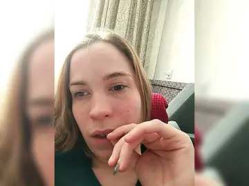 Aleksa2000  live sex cam