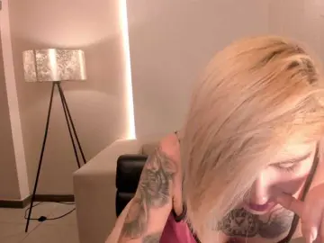 CarlaBrunni  live sex cam