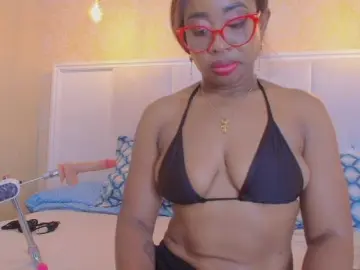 CaseyMoons  live sex cam
