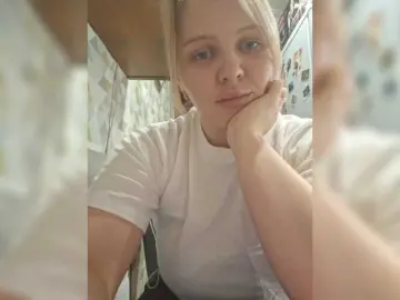 Helda9393  live sex cam