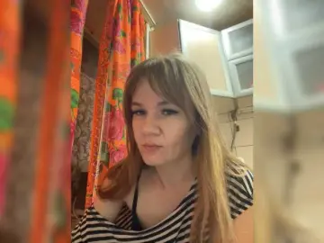 HoneyLina1  live sex cam