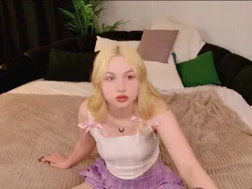 LillyEyess  live sex cam