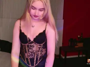 LillyEyess  live sex cam