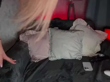 PinkFoxya  live sex cam