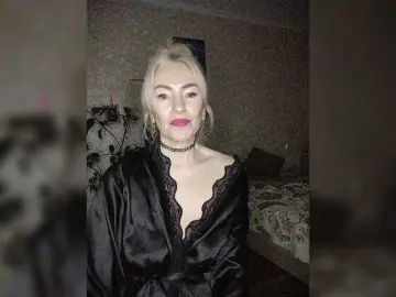 White00Pearl  live sex cam