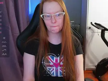 MissInari  live sex cam