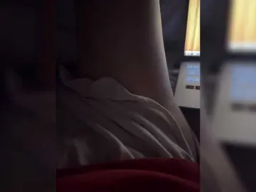 Alyaxx  live sex cam