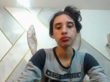 Cyrano-Roxana  live sex cam