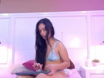 Emilia-falcon  live sex cam