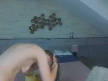 IceBlueBabe  live sex cam