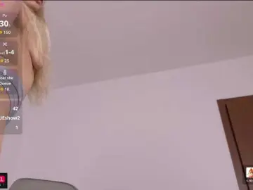 IceBlueBabe  live sex cam