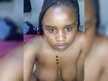 Prettyshe  live sex cam