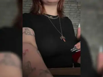 Arlekinotwwit  live sex cam