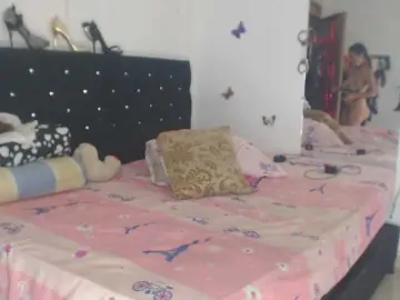 Flacapaola11  live sex cam