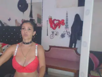 Flacapaola11  live sex cam