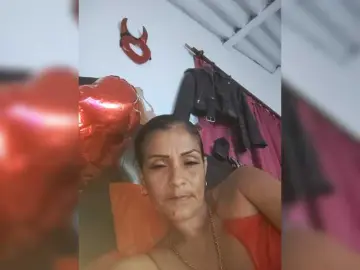 Flacapaola11  live sex cam