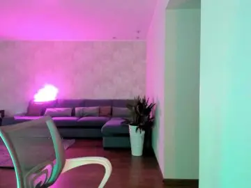 Kira2681  live sex cam