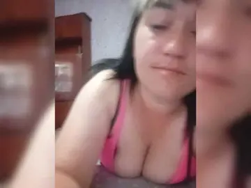 HollyLaBerry  live sex cam