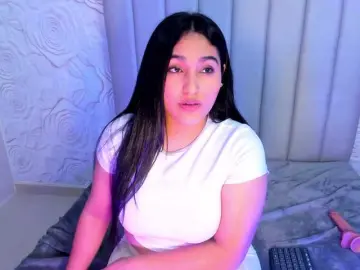 LyaDubois  live sex cam