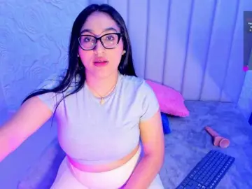 LyaDubois  live sex cam