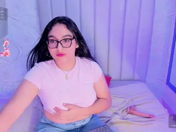 LyaDubois  live sex cam