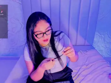 LyaDubois  live sex cam