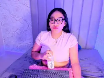 LyaDubois  live sex cam