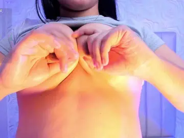 LyaDubois  live sex cam