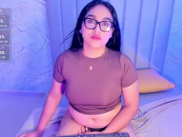 LyaDubois  live sex cam