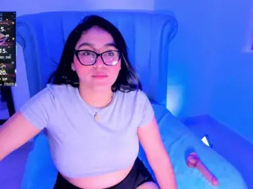 LyaDubois  live sex cam