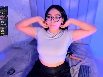 LyaDubois  live sex cam