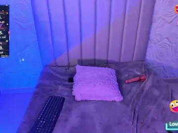LyaDubois  live sex cam