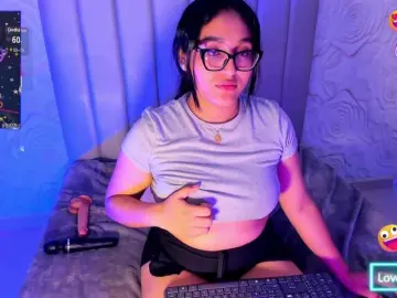 LyaDubois  live sex cam